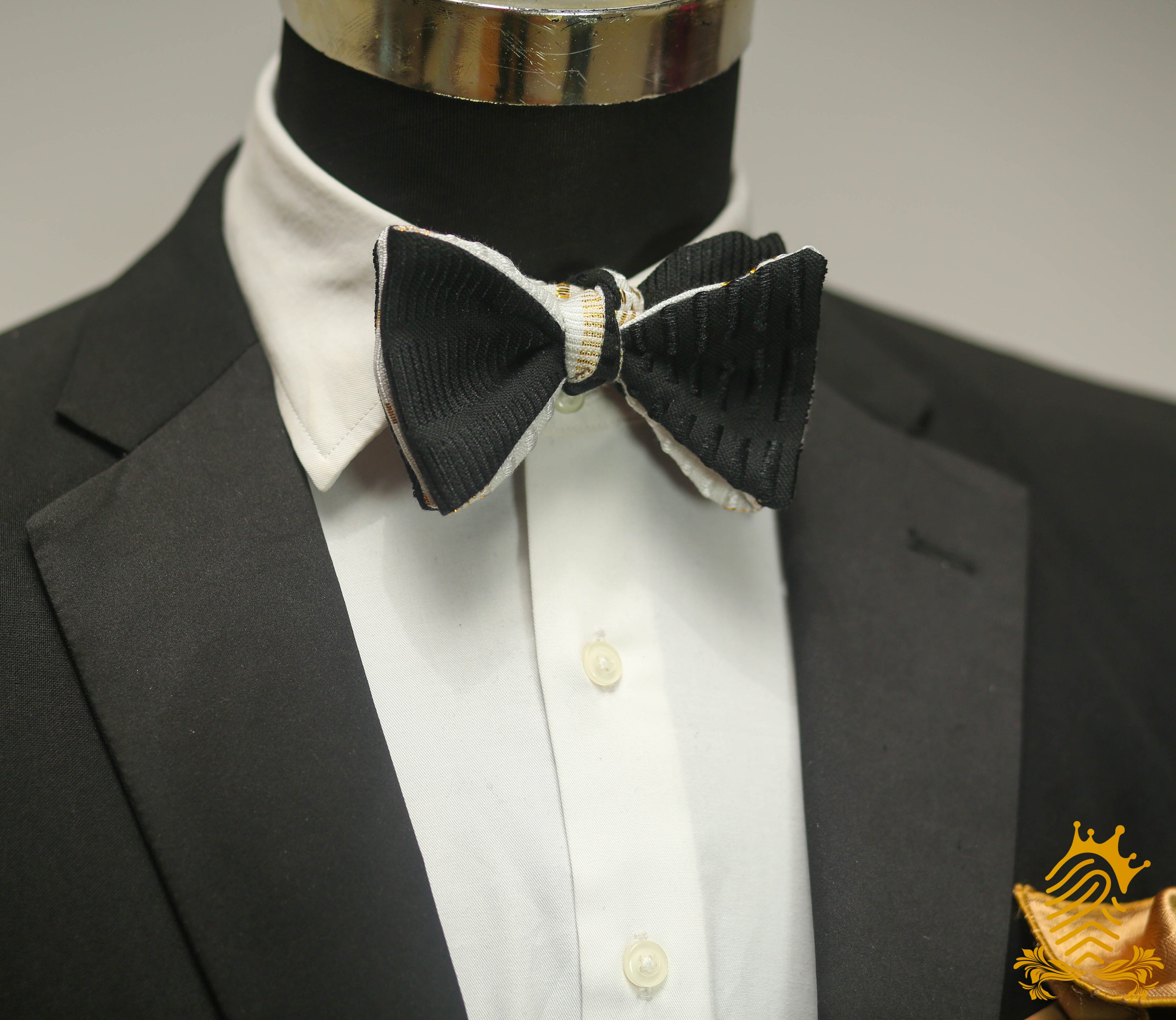 Authentic Kente fabric Bow-tie : Faux self-tie Design