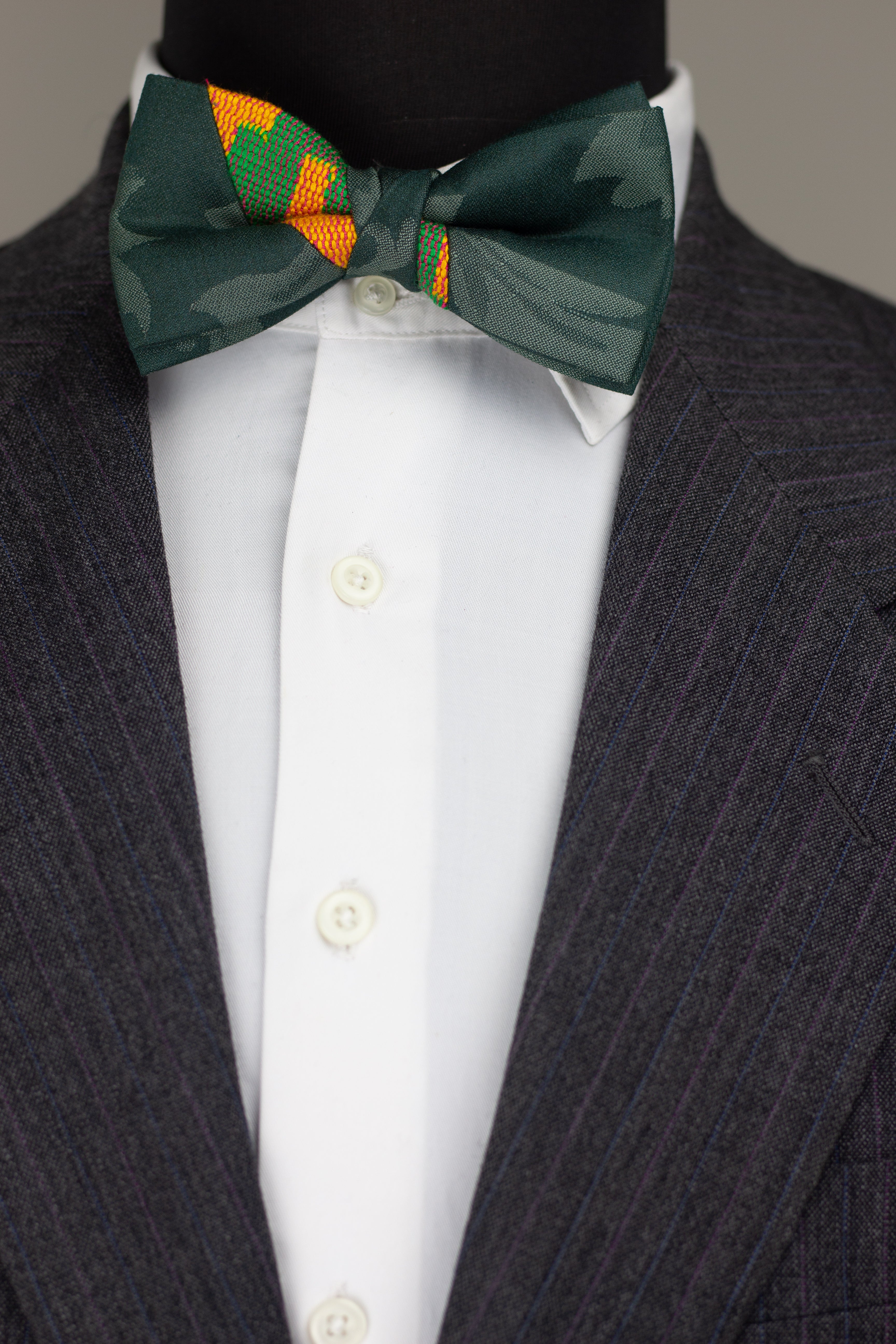 Green Kente Standard Bow-tie [Pre-tied Bow-tie]